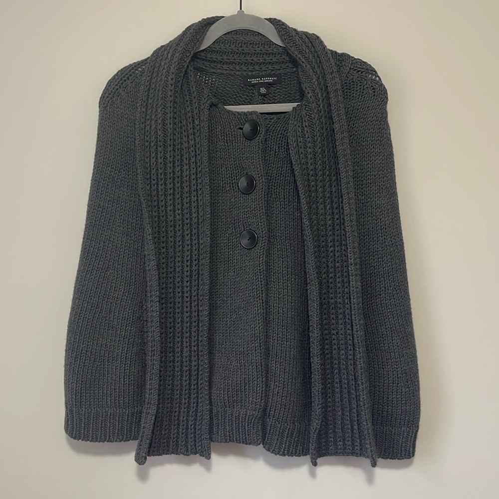 Banana Republic 100% Extra Fine Merino Wool Scoop Neck Shawl